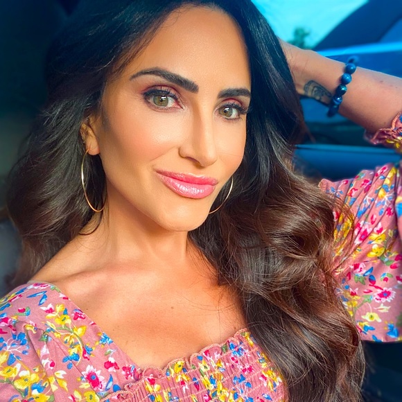 Meet your Posher, Lauren - Picture 1 of 1